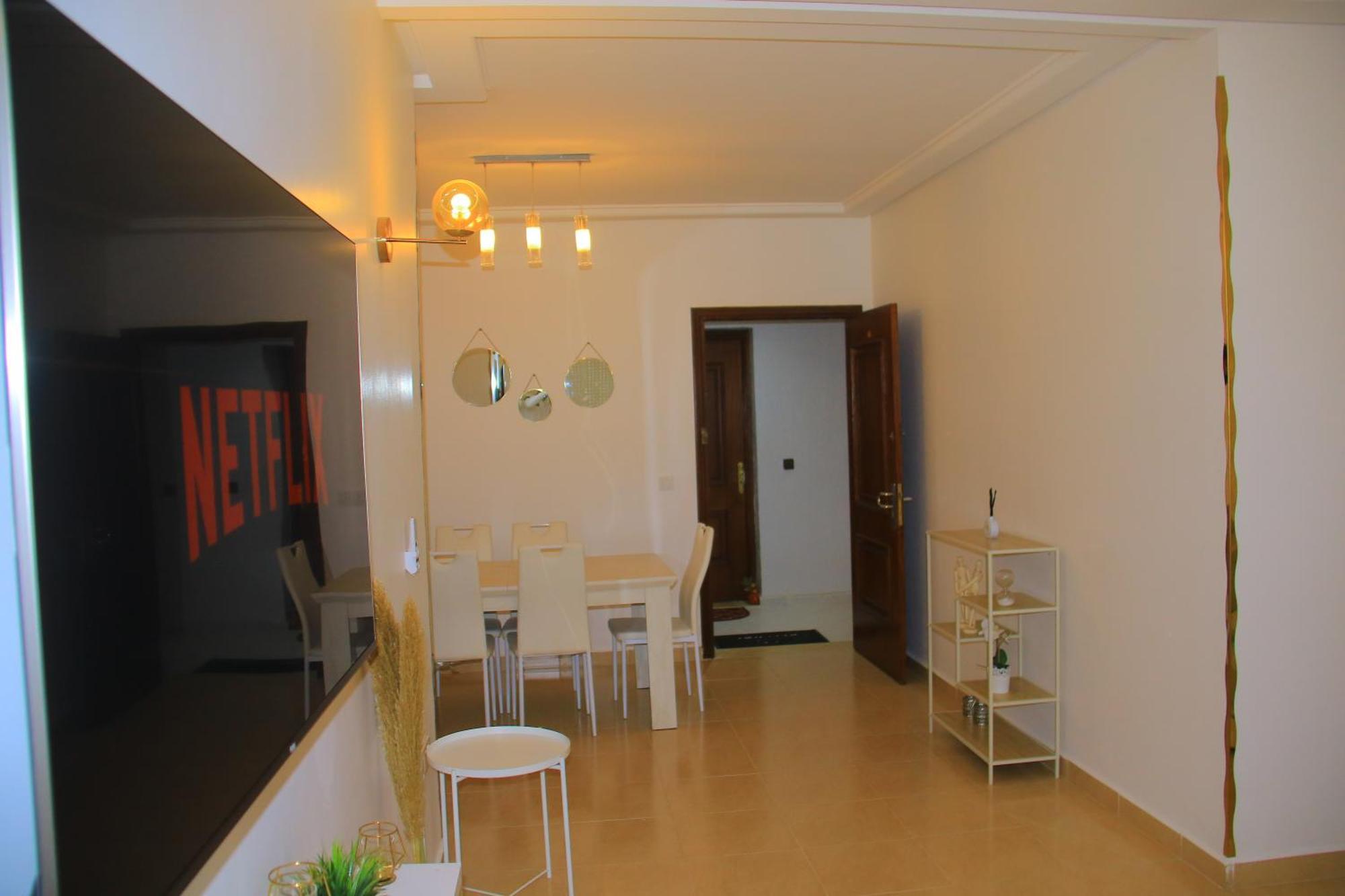 Lumineux 2 Clim, Wi-fi, Parking Proche Corniche Apartment
